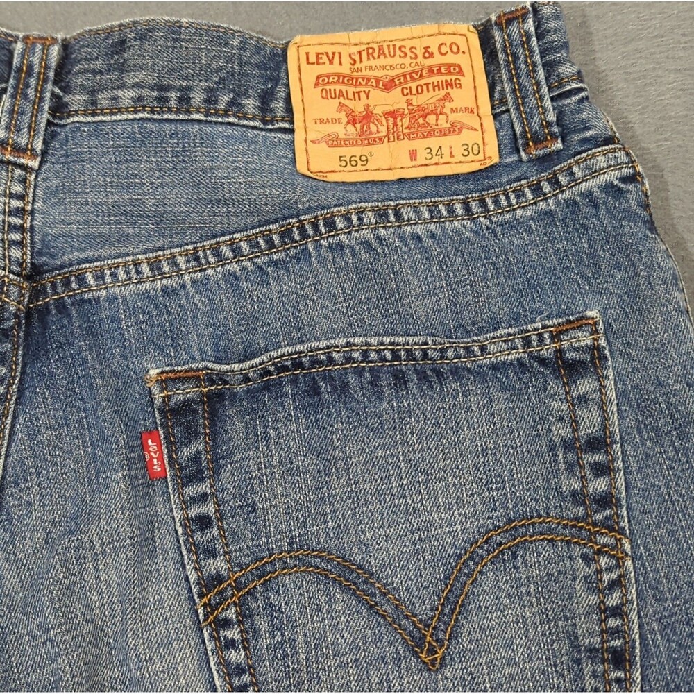 Levi's Jeans Men's 34x30 Fits 34x27 Blue 569 Loose Straight Denim